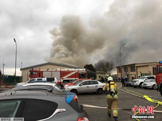  當(dāng)?shù)貢r(shí)間12月12日，奧地利鮑姆加騰一座大型天然氣站發(fā)生爆炸，數(shù)人受傷。